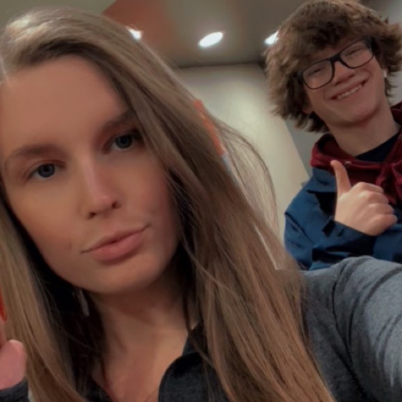 Meet your Posher, Rebecca - Picture 7 of 16